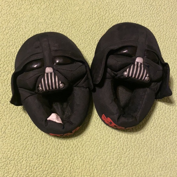 Darth Vader Kids Slippers - Picture 2 of 7